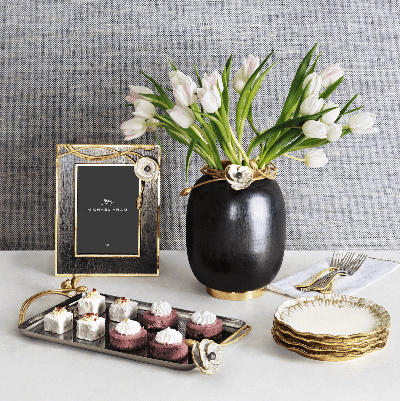 Anemone Small Vase - Image 3
